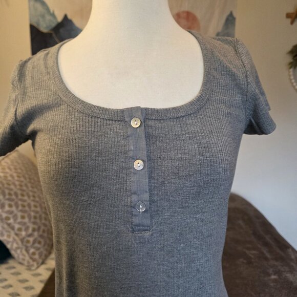 Mango MNG Fitted Ribbed Sweater Dress Grey Henley Short Sleeve Mini Size XL NWT - Picture 4 of 13